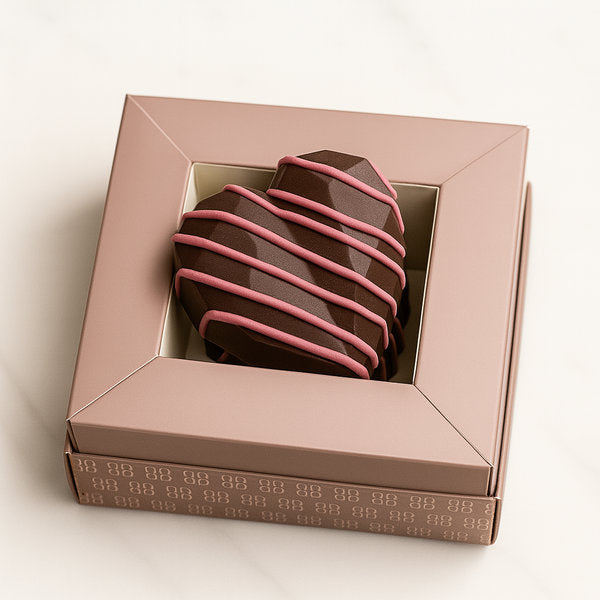 Coeur Strawberry Pistachio Kunafa Ruby Clement Niel - Chocolatier