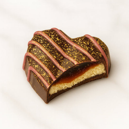 Coeur Strawberry Pistachio Kunafa Ruby Clement Niel - Chocolatier