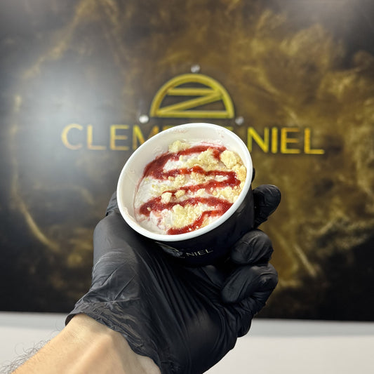 Strawberry Crumble Ice Cream Clement Niel - Chocolatier